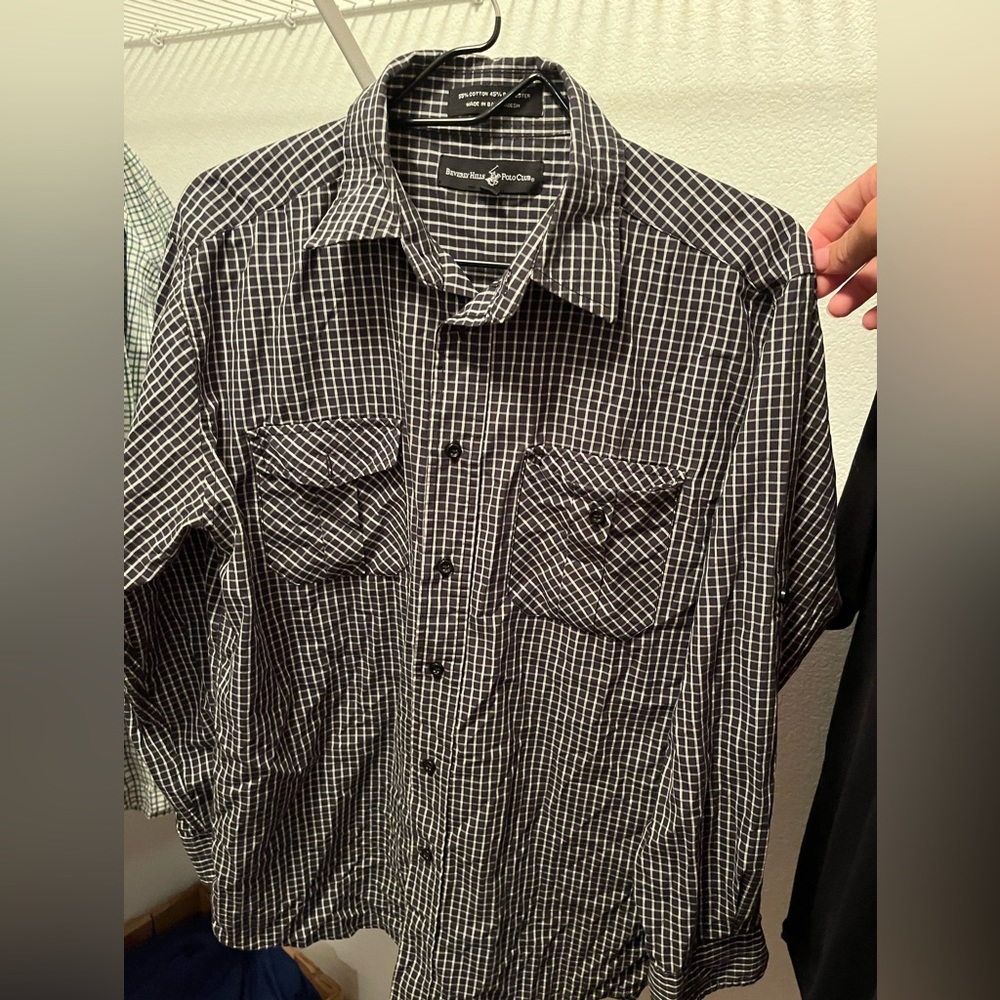 BEVERLY HILLS POLO CLUB Medium Button Down Dress shirt